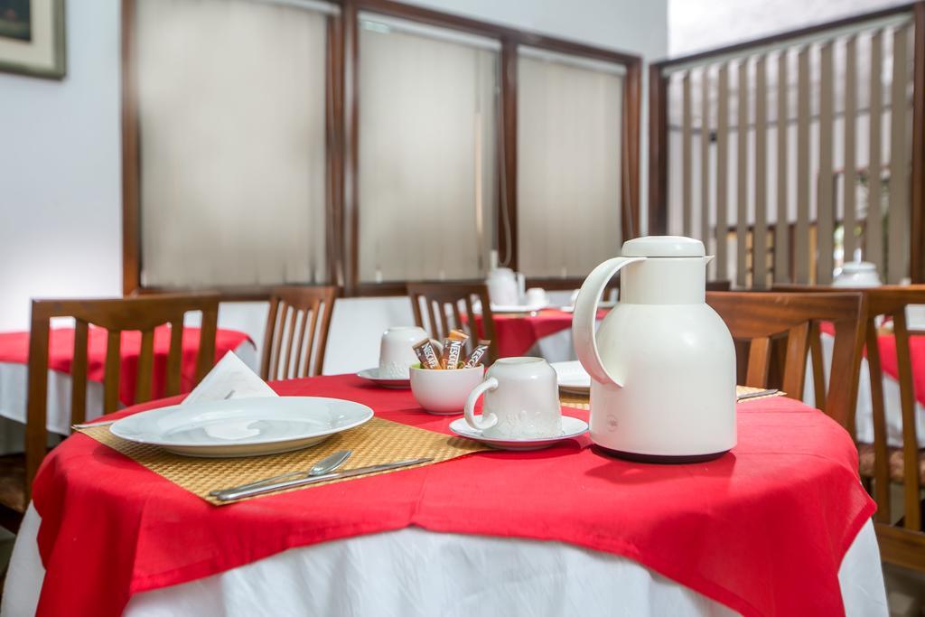 Golden Crest Lodge Bawaleshi Buitenkant foto